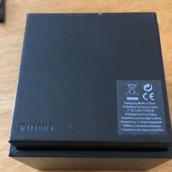 Michael Kors watch box - Picture 3 of 3